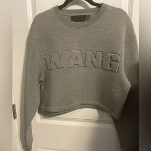 Women’s crop sweatshirt